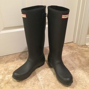 Hunter Rain Boot w/Adjustable Back